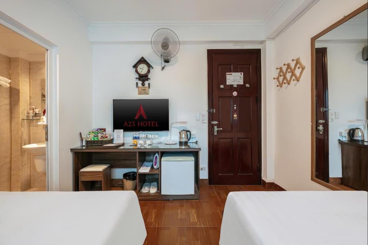 A25 Hotel - Doi Can 2 Hanoi Luaran gambar
